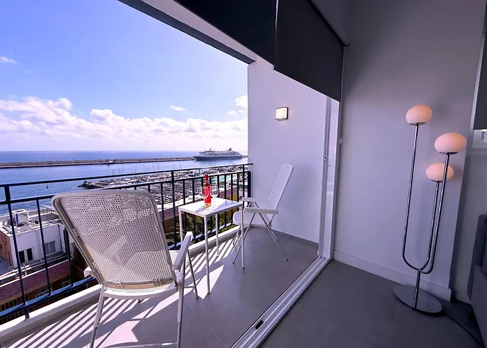 Tropicalidays Marina View Studio